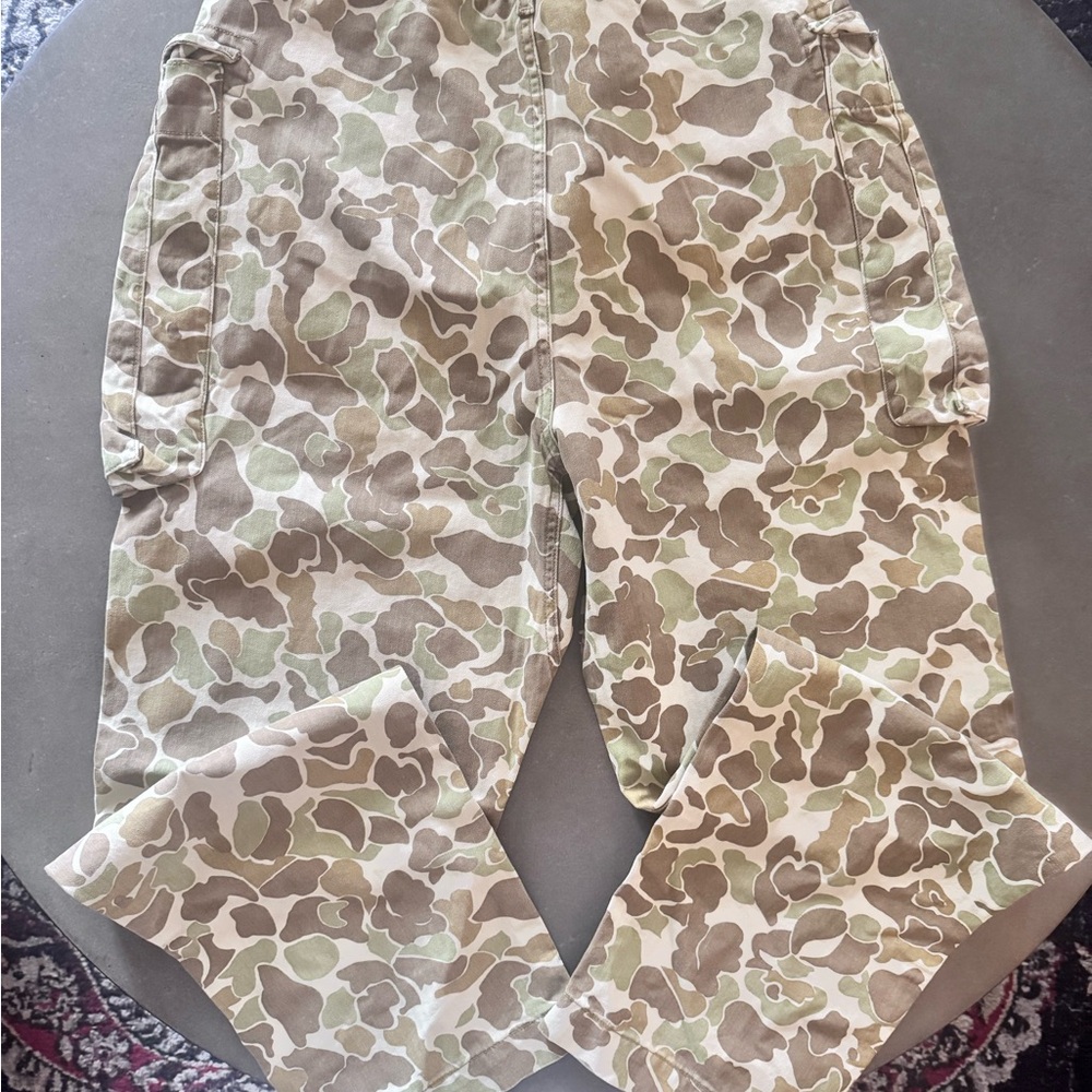 GAP Tan Camouflage Pants - Picture 2 of 6